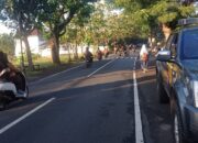 Guna Kamstibcarlantas Personel Polsek Sakra Lakukan Pengaturan Lalu Lintas