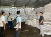 Sat Reskrim Polres Lotim Lakukan Sidak, Pastikan Pupuk Bersubsidi Tepat Sasaran