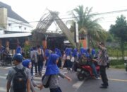 Personel Polsek Sikur Laksanakan Kegiatan Rawan Pagi untuk Jaminan Keselamatan Siswa dan Pengguna Jalan