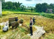 Bhabinkamtibmas Desa Sakra Selatan Silaturrahmi dan Monitoring Program Ketahanan Pangan