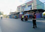 Berikian Rasa Aman Personel Polsek Terara Lakukan Pengamanan Lalu Lintas