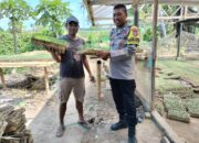 Bhabinkamtibmas Desa Bagik Papan Lakukan Silaturahmi dan Cek Lokasi Pembibitan Pertanian